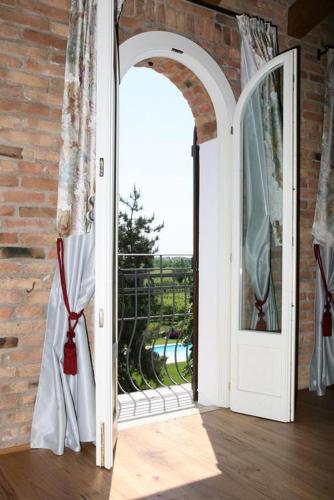 Villa Casa Country Villa Casa Country is a popular choice amongst travelers in Bovolenta, whether exploring or just passing through. The hotel offers a high standard of service and amenities to suit the individual needs