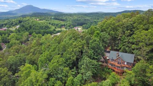 Lily's Lookout Lodge - Helen, GA