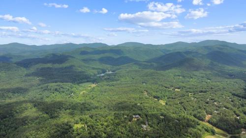 Lily's Lookout Lodge - Helen, GA