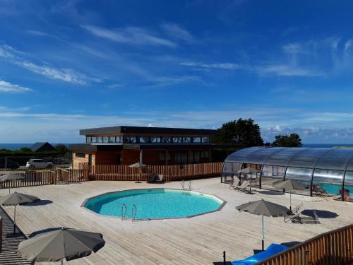 Huttopia Les Falaises - Normandie - Camping - Saint-Pierre-en-Port