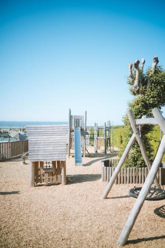 Spēļu laukums, Huttopia Les Falaises - Normandie in Saint-Pierre-en-Port