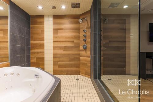 Hotel Le Chablis Cadillac in Mercier-Hochelaga-Maisonneuve