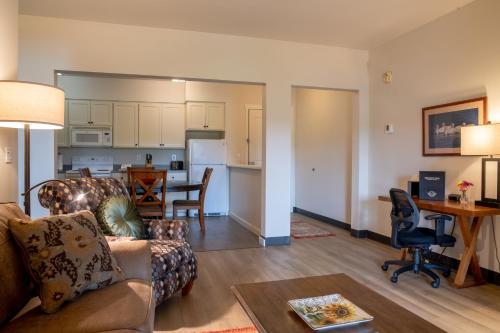 Running Y Ranch Golf & Spa Resort - image 3