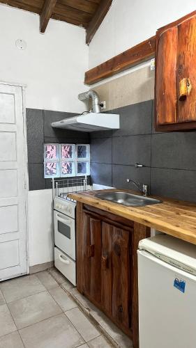 Ayres del Lago - image 4