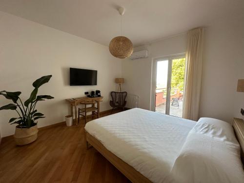 Vistalago Room Type - Double Room