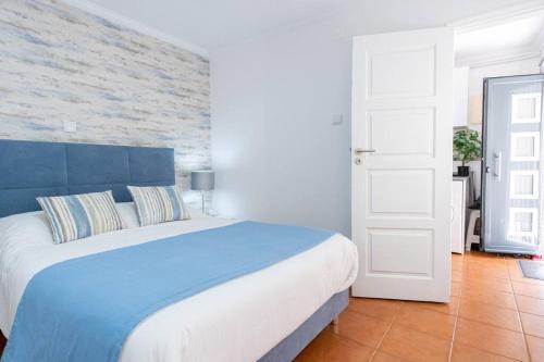 Rodrigues Family House 73A 1