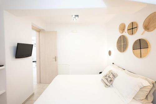 Mykonos Dot - image 7
