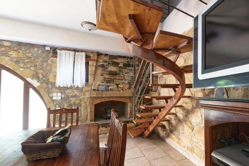 Mouri Villa in Mithimna