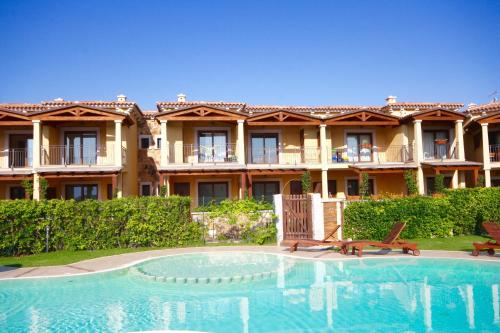 Myrsine 2 by Wonderful Italy