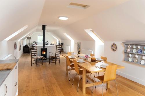 Konyha, Cefn Ceiriog in Glyn Ceiriog