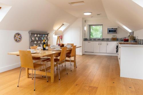 Konyha, Cefn Ceiriog in Glyn Ceiriog