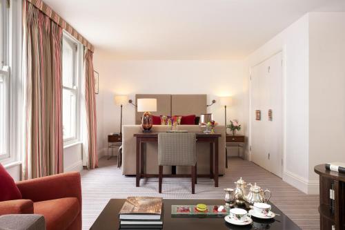 Rocco Forte Brown's Hotel - image 8