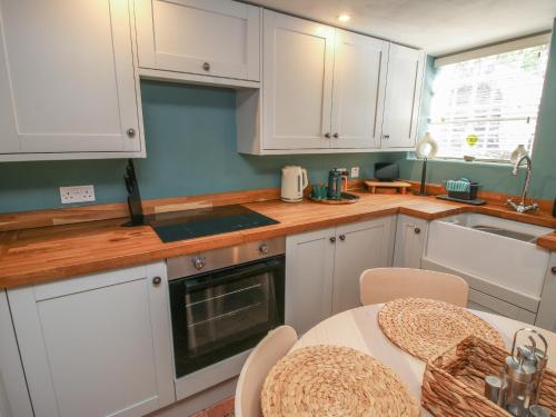 ทัศนียภาพภายนอกโรงแรม, Number 6 in โคลบรูกเดล