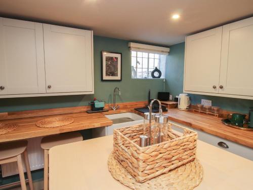 ทัศนียภาพภายนอกโรงแรม, Number 5 in โคลบรูกเดล