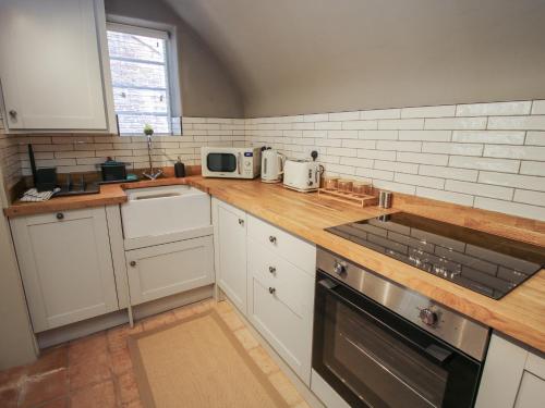 ทัศนียภาพภายนอกโรงแรม, Number 7 in โคลบรูกเดล