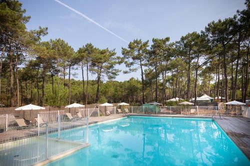 Huttopia Lac de Carcans - Camping - Carcans