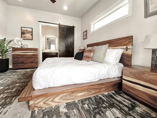 Beautiful Brand NEW Luxury Condo @ Sage Creek in Moab, USA