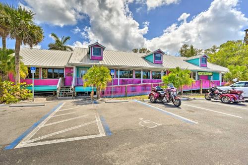 Everglades Rental Trailer Cabin with Boat Slip! in Everglades City (FL)