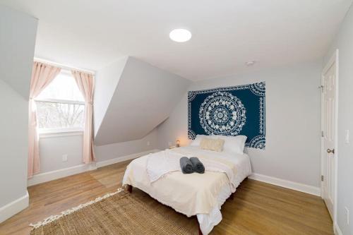 Sunshine Central - Yale 3BR Prking Wshr/Dryr in New Haven, USA