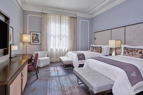 2 double beds