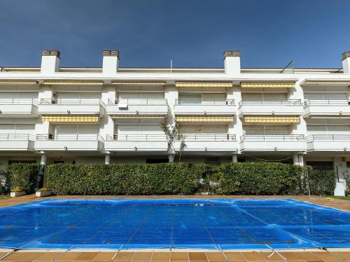 Ático en Primera Línea para 6 con Terraza y Piscina Común - ES-228-60 (Atico en Primera Linea para 6 con Terraza y Piscina Comun - ES-228-60) in Puerto de la Selva