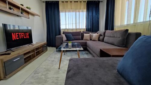 DLX02 - Appartement Deluxe 2 chambres - Centre Ville Oujda, Уджда (фото 9)