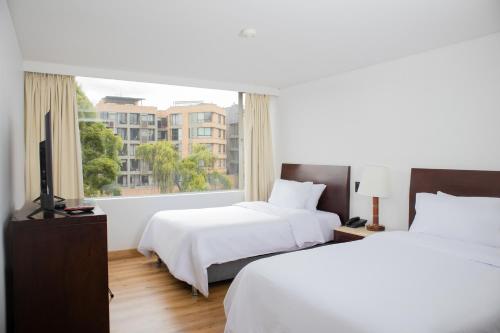 2 twin beds
