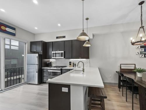 58B 2Br 2,5Ba townhouse in Silverthorne, USA