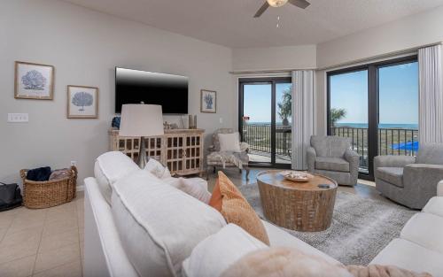 Phoenix VI 6113 condo near Gulf Shores Steamer