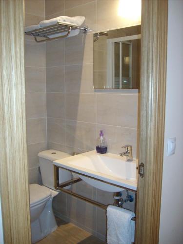 ホスタル ザバラ