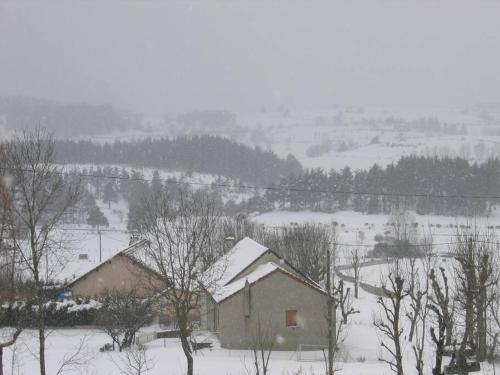 Lozère St Alban Aubrac Margeride gîte 4 étoiles 8 personnes au calme près nature