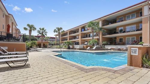 Unique 3BR, 1 of 5 Condos w/Huge Poolside Patio, Steps to Beach & Pier, Gated Unique 3BR, 1 of 5 Condos w/Huge Poolside Patio, Steps to Beach & Pier, Gated
