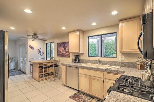 Livin' Large in La Quinta: Luxury Home w/ an Oasis - image 11