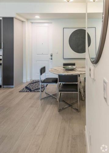 Iris at Aviara Green Modern Apartment and Pool in Greenacres City, USA