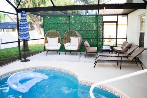 Gorgeous Pool House in Orl Suburb in Orlando, USA