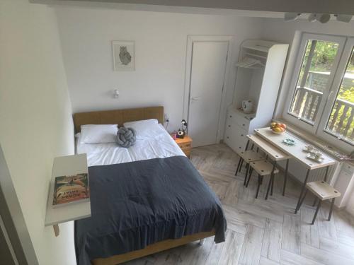 Triple Room with Balcony