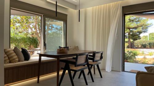 Lagouvardos Beach House