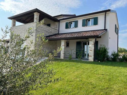 Villa Victoria Istra - heated pool