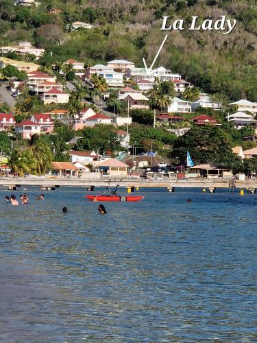 Villa La Lady 8, 300 m de la plage, vue mer à 180° (Villa La Lady 8, 300 m de la plage, vue mer a 180°) in Les Anses-d'Arlet