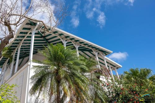 Villa La Lady 8, 300 m de la plage, vue mer à 180° (Villa La Lady 8, 300 m de la plage, vue mer a 180°) in Les Anses-d'Arlet