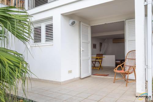 Villa La Lady 8, 300 m de la plage, vue mer à 180° (Villa La Lady 8, 300 m de la plage, vue mer a 180°) in Les Anses-d'Arlet