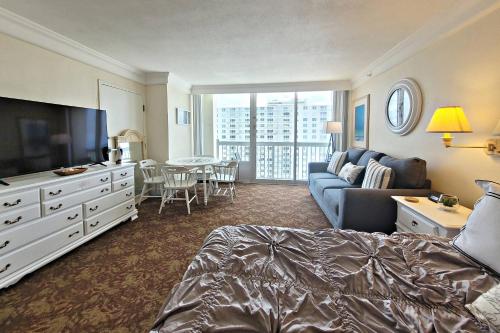 Daytona Beach Resort Unit #1215 in Daytona Beach, USA