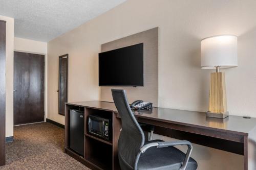 Sleep Inn Naperville - image 11