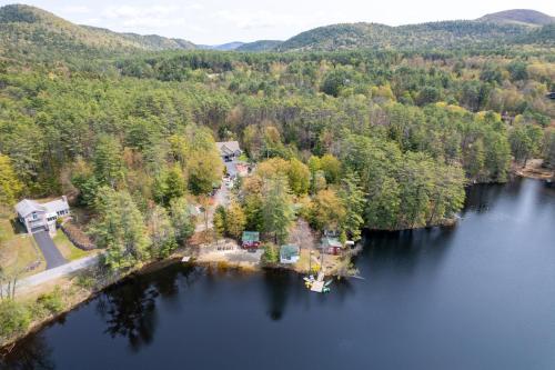 Hide-A-Way Waterfront Cottages