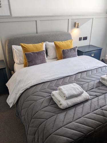 Self-Catering Suite in rural guest house 10 min to Islay Ferry Terminal in Ronachan