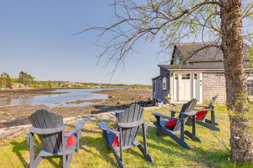 Historic Winter Harbor Cottage with Waterfront Views