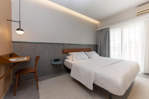 Evripides Hotel - image 13