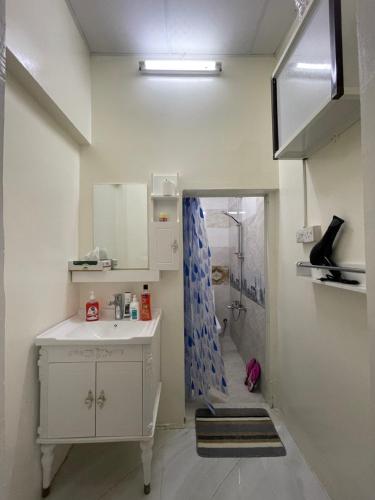 Bathroom, Private 2Bedroom Villa with T&B and Kitchenette near Abu Dhabi International Airport in Al Mafraq