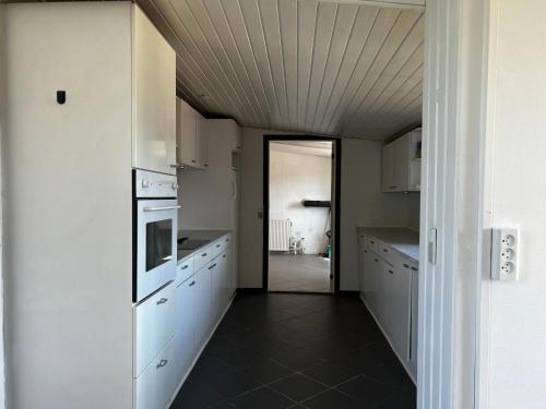 Kitchen, Cozy Holeby House Close to Puttgarden & Femern & Lalandia & Knuthenborg in Holeby