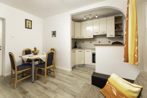 Apartments by the sea Baska Krk - 21483 - image 4